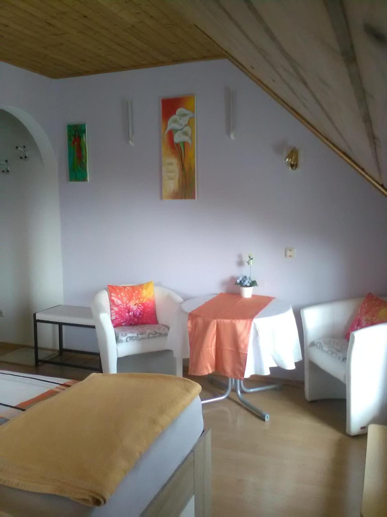Privatzimmer Haus Gschweitl Semriach Bilik gambar
